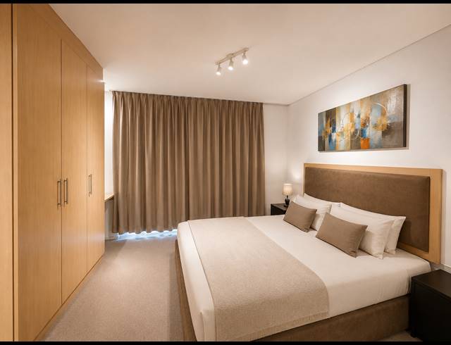 2 BEDROOM APARTMENT FOR SALE IN CAPE TOWN CITY CENTRE